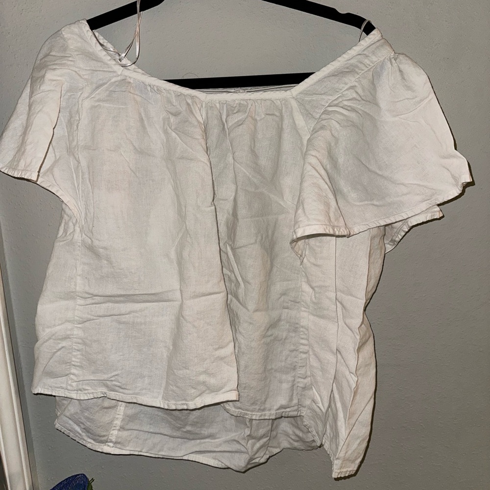 Old Navy White Off-Shoulder Blouse